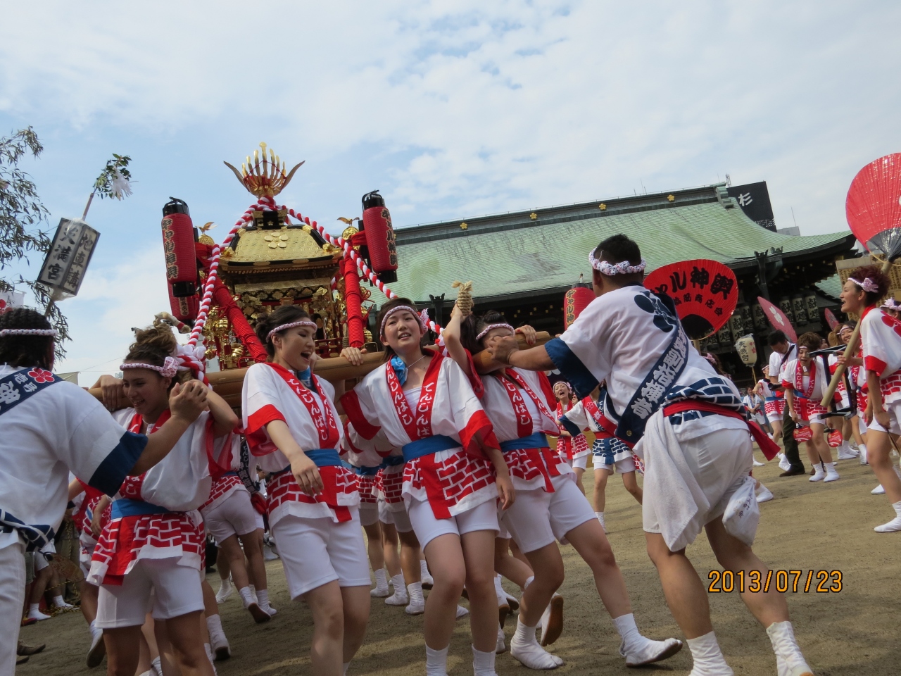 2013年 天神祭りと ギャル神輿 大阪城 京橋 大阪 の旅行記 ブログ By 十三の白髭さん フォートラベル 2013年 天神祭りと ギャル神輿 大阪城 京橋 大阪 の旅行記 ブログ By 十三の白髭さん フォートラベル