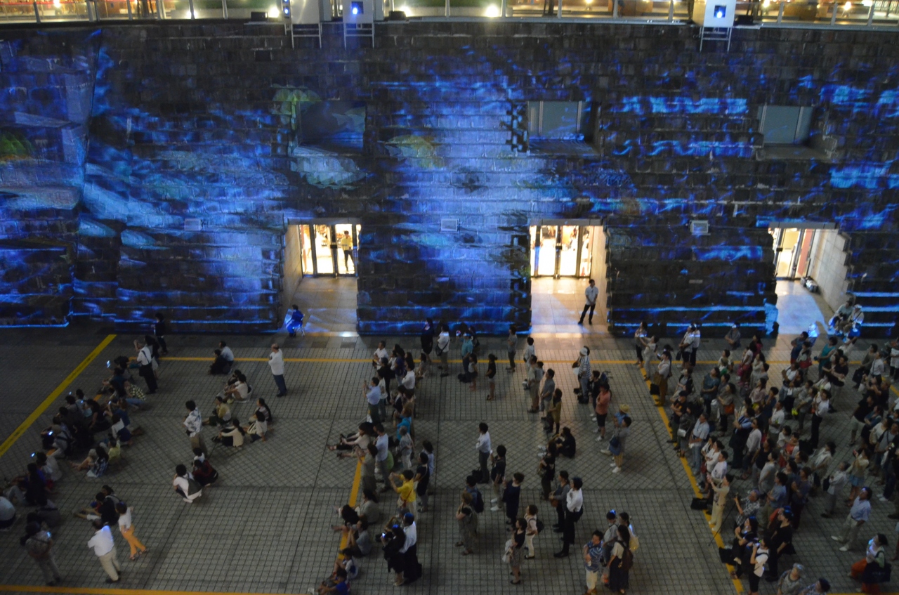 横浜みなとみらい ドックヤード 180度体感型プロジェクションマッピング 横浜 神奈川県 の旅行記 ブログ By Takeおじさん フォートラベル
