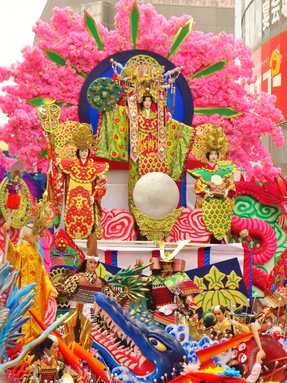 八戸三社大祭10 お通りｂ 英雄 源義経 北行伝説絵巻 登場 神明宮附祭は７台 八戸 青森県 の旅行記 ブログ By マキタン２さん フォートラベル