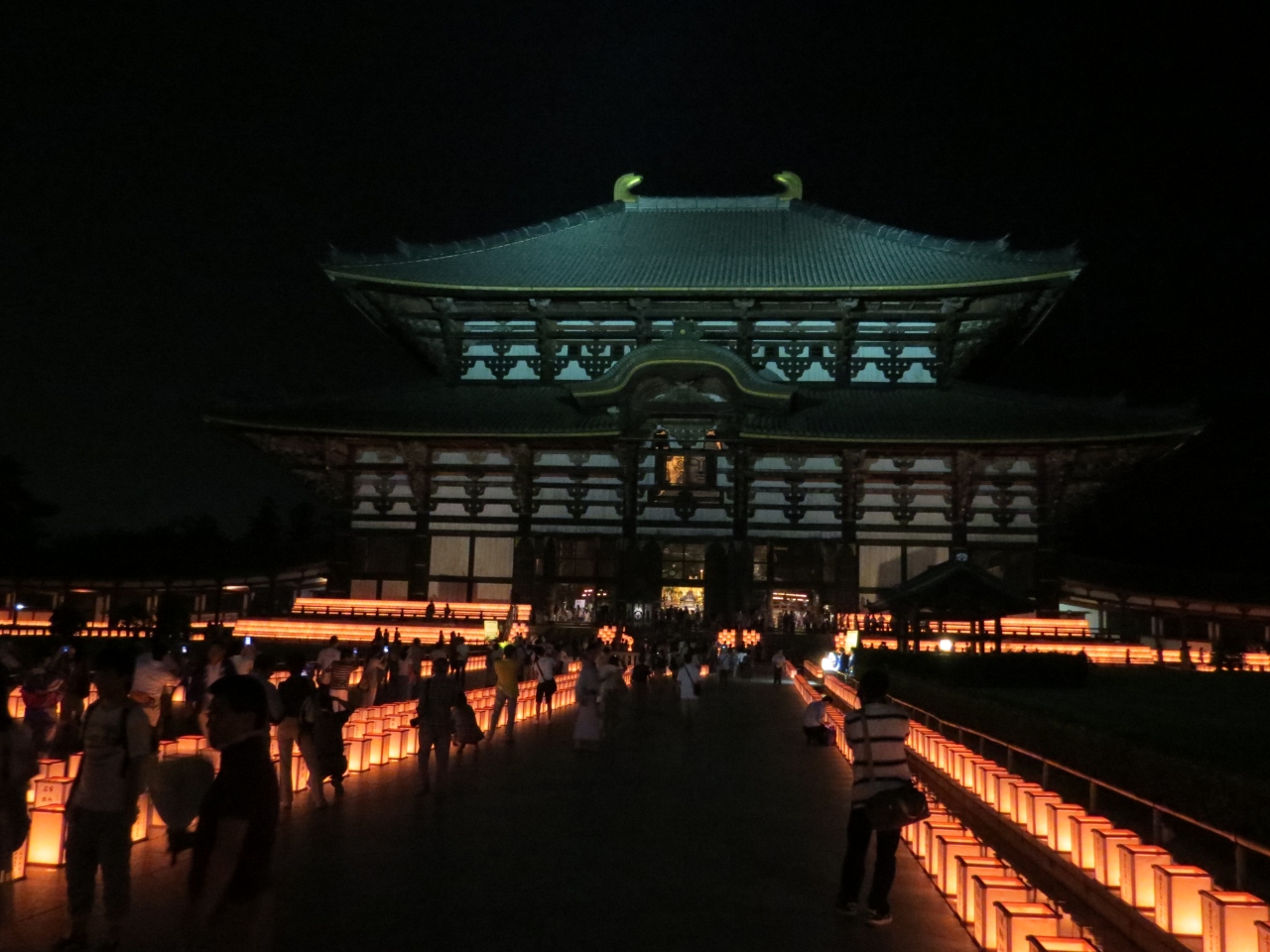 13 奈良 東大寺万灯供養会 奈良 大文字送り火 奈良市 奈良県 の旅行記 ブログ By 十三の白髭さん フォートラベル