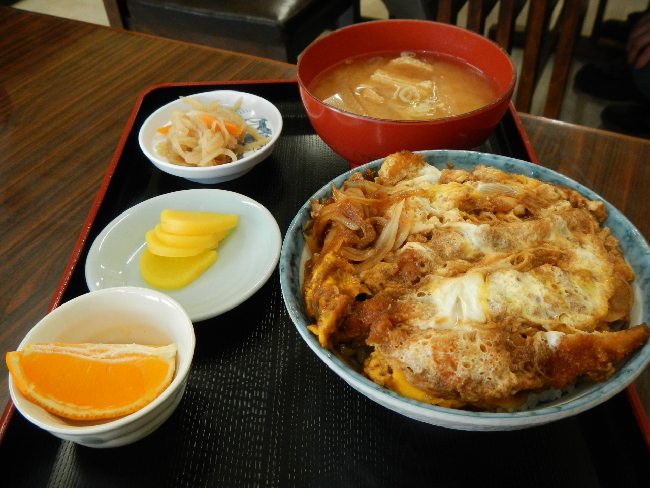 久しぶりの長野県 松本の高橋で不思議なソースカツ丼と萬長の山賊焼きとゲテモノ盛り合わせ締めは松本からあげセンターで編 松本 長野県 の旅行記 ブログ By いぬいぬさん フォートラベル