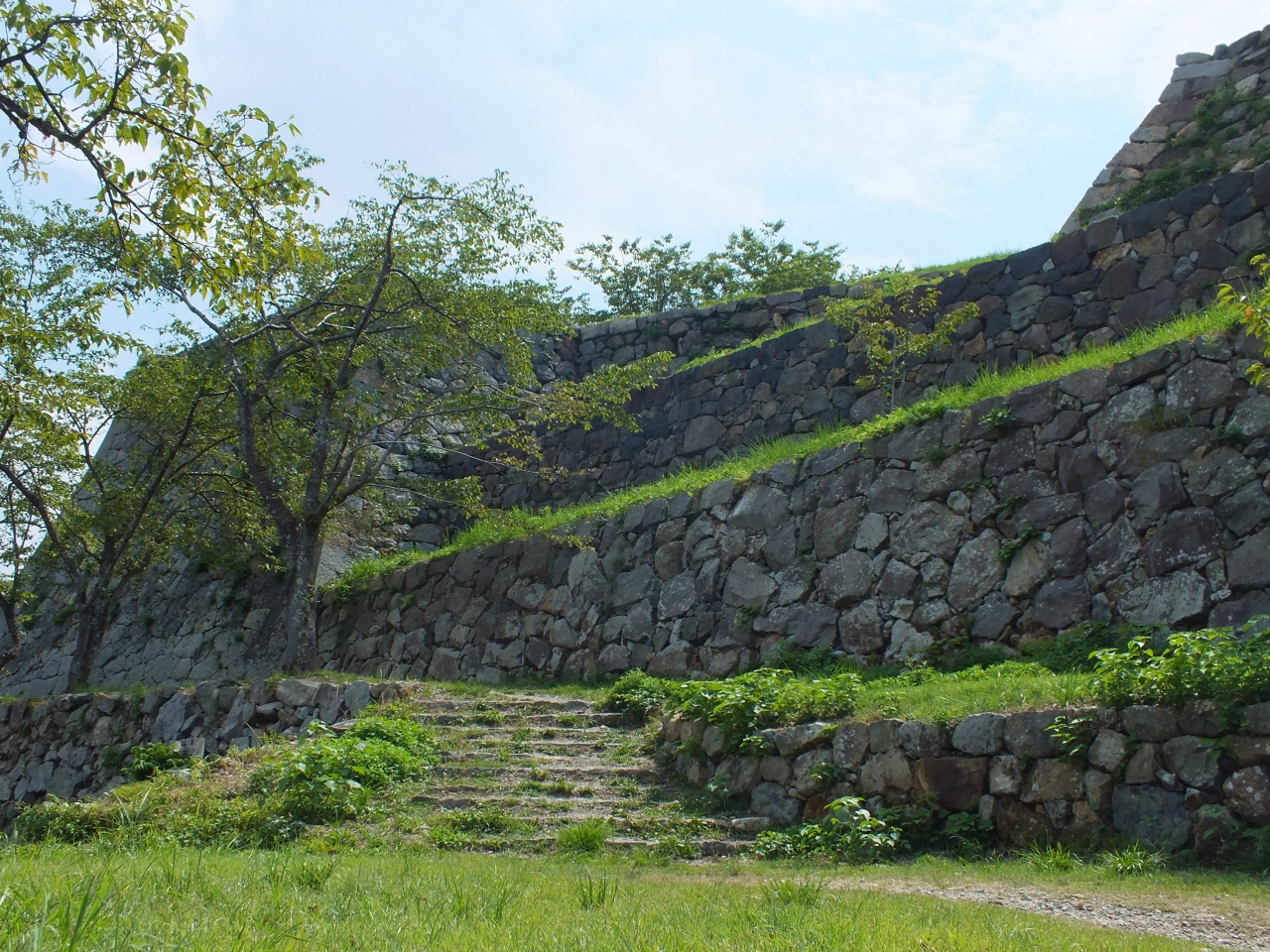 鳥取県 米子市 城山 米子城跡 米子 鳥取県 の旅行記 ブログ By 地球の迷い方さん フォートラベル 鳥取県 米子市 城山 米子城跡 米子 鳥取県 の旅行記 ブログ By 地球の迷い方さん フォートラベル