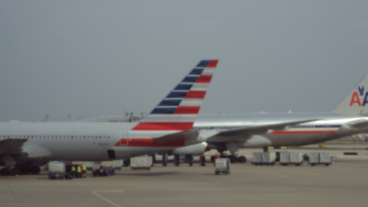 アメリカ国内線ファーストクラス搭乗記 シカゴオーヘア国際空港アメリカン航空アドミラルズラウンジ サンフランシスコ アメリカ の旅行記 ブログ By Kbさん フォートラベル