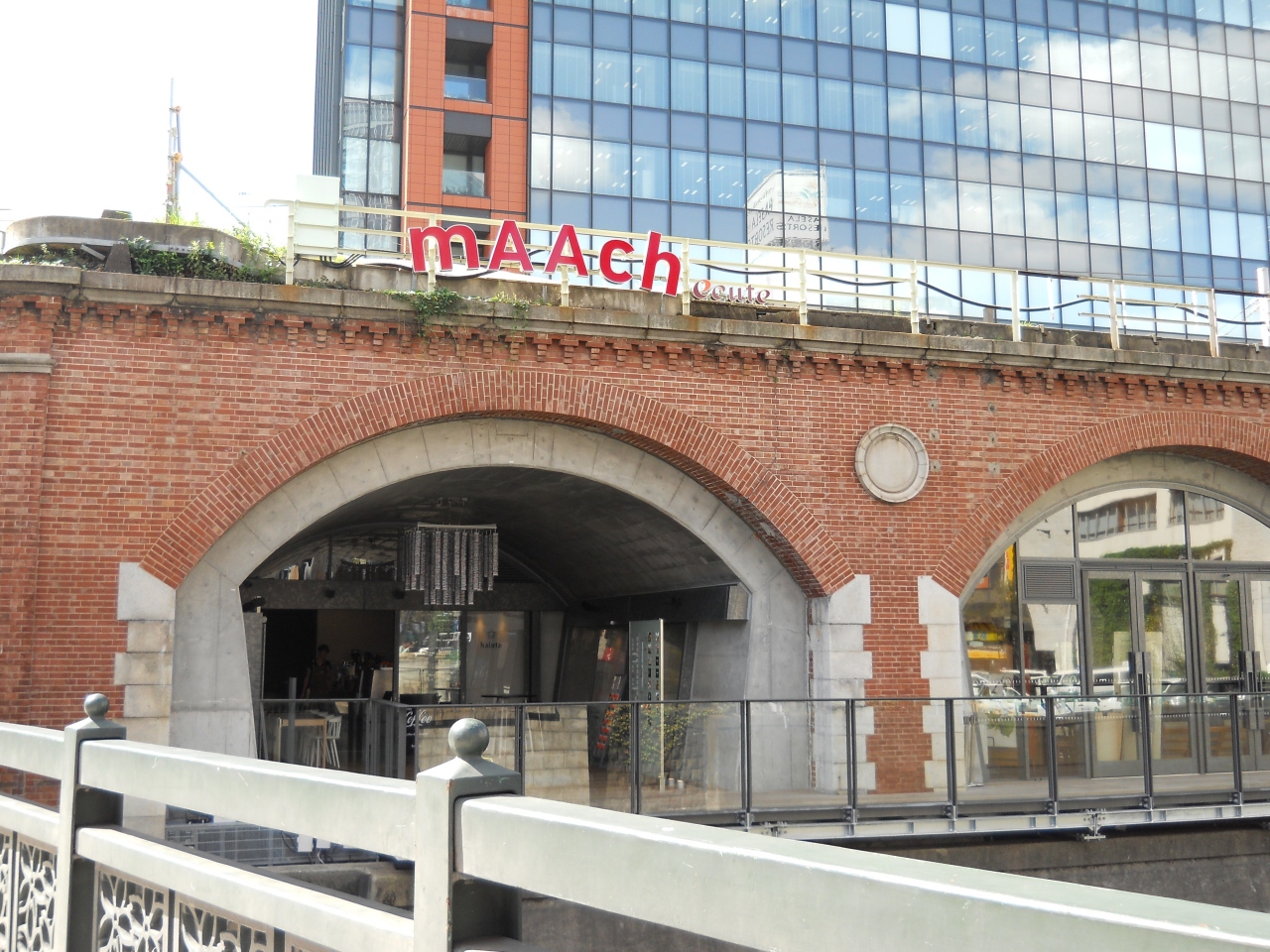 東京散歩 マーチエキュート プラットホームでランチ 神田 神保町 東京 の旅行記 ブログ By わじんデンデンさん フォートラベル