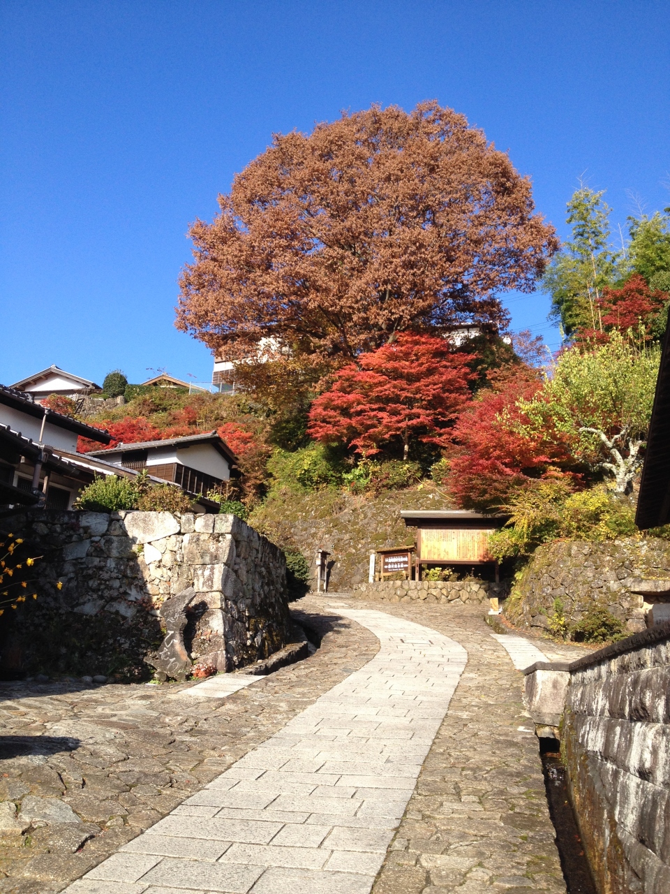 紅葉が見頃になった中山道の馬籠宿 木曽 塩尻 長野県 の旅行記 ブログ By Melonpanさん フォートラベル