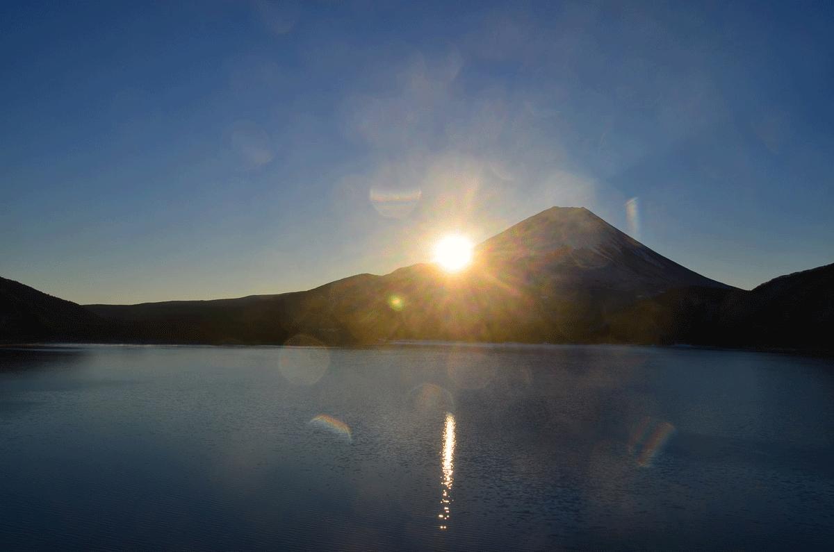 夜明けの富士山 リベンジ In本栖湖 13 12 21 富士五湖 山梨県 の旅行記 ブログ By てんとう虫さん フォートラベル
