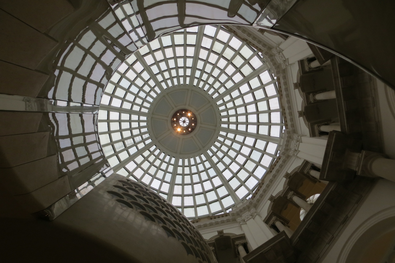 13晩秋 イギリス旅行記2 29 12月3日 3 ロンドン バッキンガム宮殿から歩いてテート ギャラリーへ ロンドン イギリス の旅行記 ブログ By 旅人のくまさんさん フォートラベル 13晩秋 イギリス旅行記2 29 12月3日 3 ロンドン バッキンガム宮殿から歩いてテート ギャラリーへ ロンドン イギリス の旅行記 ブログ By 旅人のくまさんさん フォートラベル