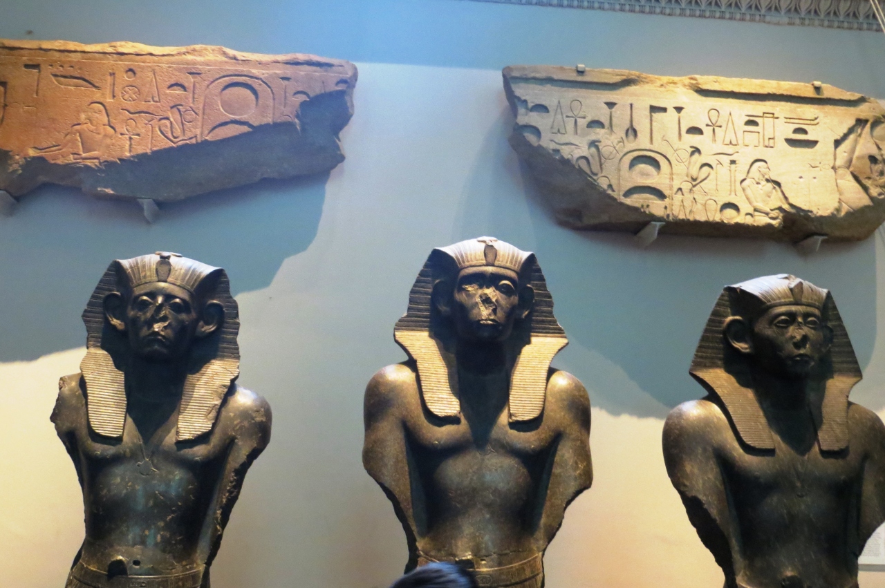 13晩秋 イギリス旅行記2 33 補遺1 大英博物館 1 7 古代エジプト ロゼッタ ストーン ロンドン イギリス の旅行記 ブログ By 旅人のくまさんさん フォートラベル
