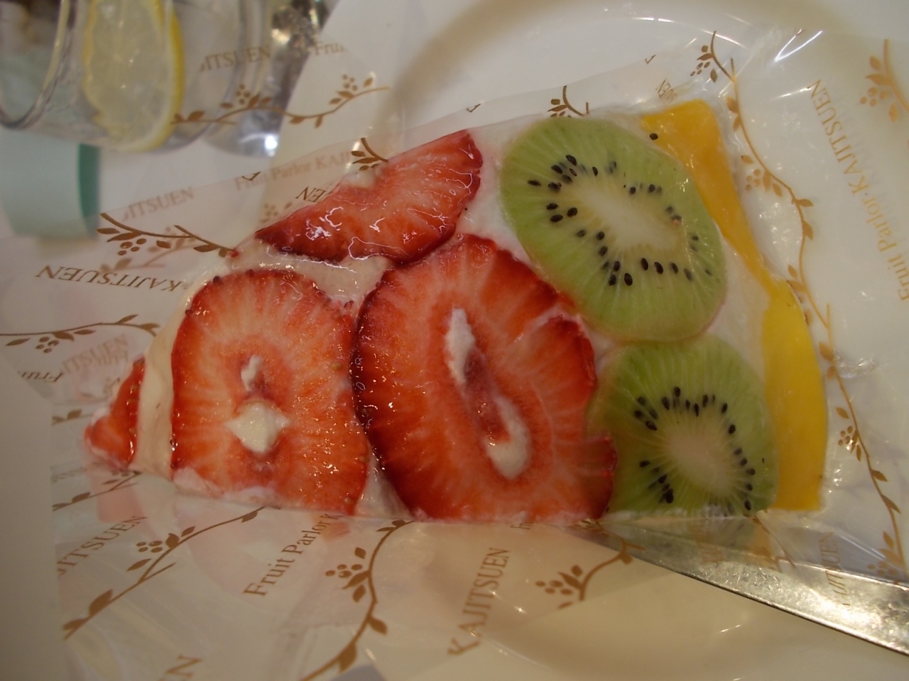 美しいフルーツケーキ 丸の内 大手町 八重洲 東京 の旅行記 ブログ By アライグマの湯さん フォートラベル