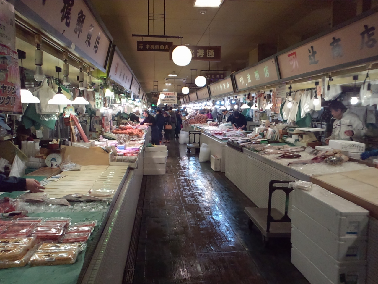 函館４日間３万円ツアー 函館自由市場 函館 北海道 の旅行記 ブログ By ぱぱちトラベラーさん フォートラベル