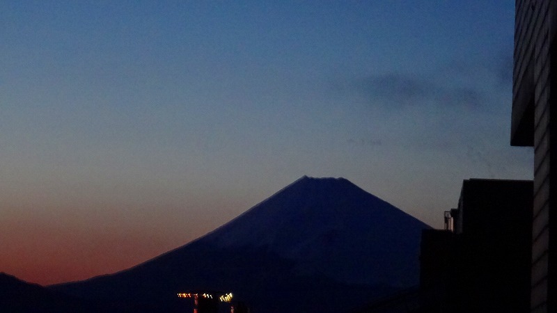 陽が沈んだ後 富士山のシルエット 函南 静岡県 の旅行記 ブログ By Hn11さん フォートラベル