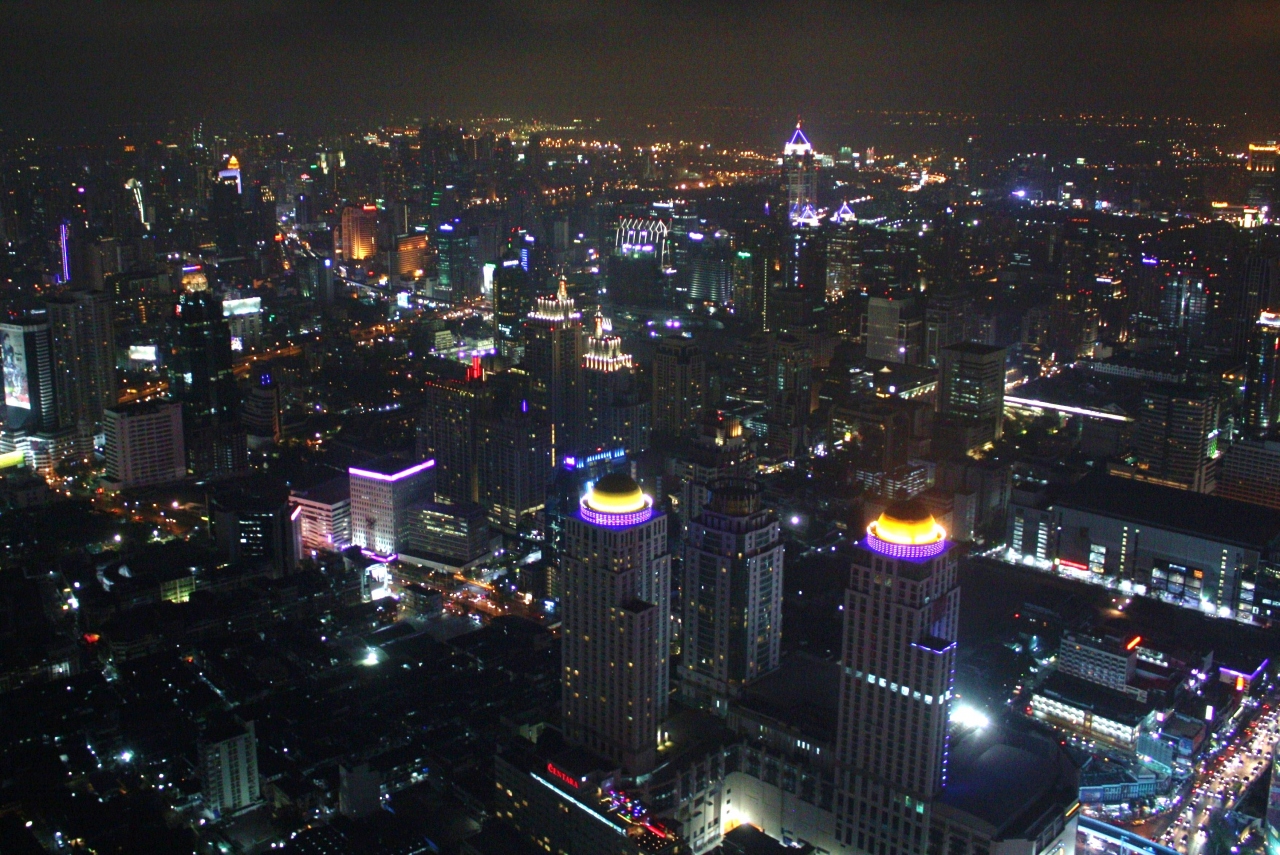 酷暑のバンコク 1 ちょっぴり懐かしさを感じるバイヨーク スカイの夜景 バンコク タイ の旅行記 ブログ By エンリケさん フォートラベル 酷暑のバンコク 1 ちょっぴり懐かしさを感じるバイヨーク スカイの夜景 バンコク タイ の旅行記 ブログ By エンリケさん フォートラベル