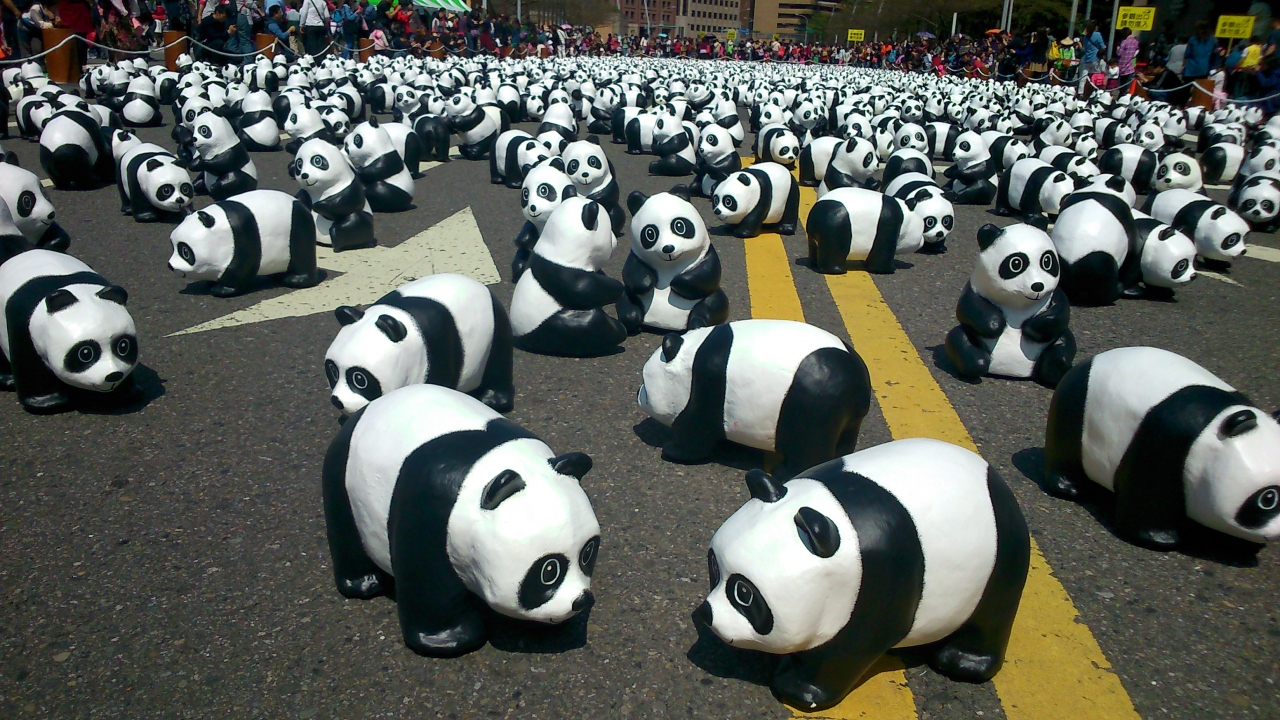 14 台北市庁舎前に張り子のパンダが1600匹 パンダワールドツアータイペイ Pandas 台北 台湾 の旅行記 ブログ By さとうさん フォートラベル