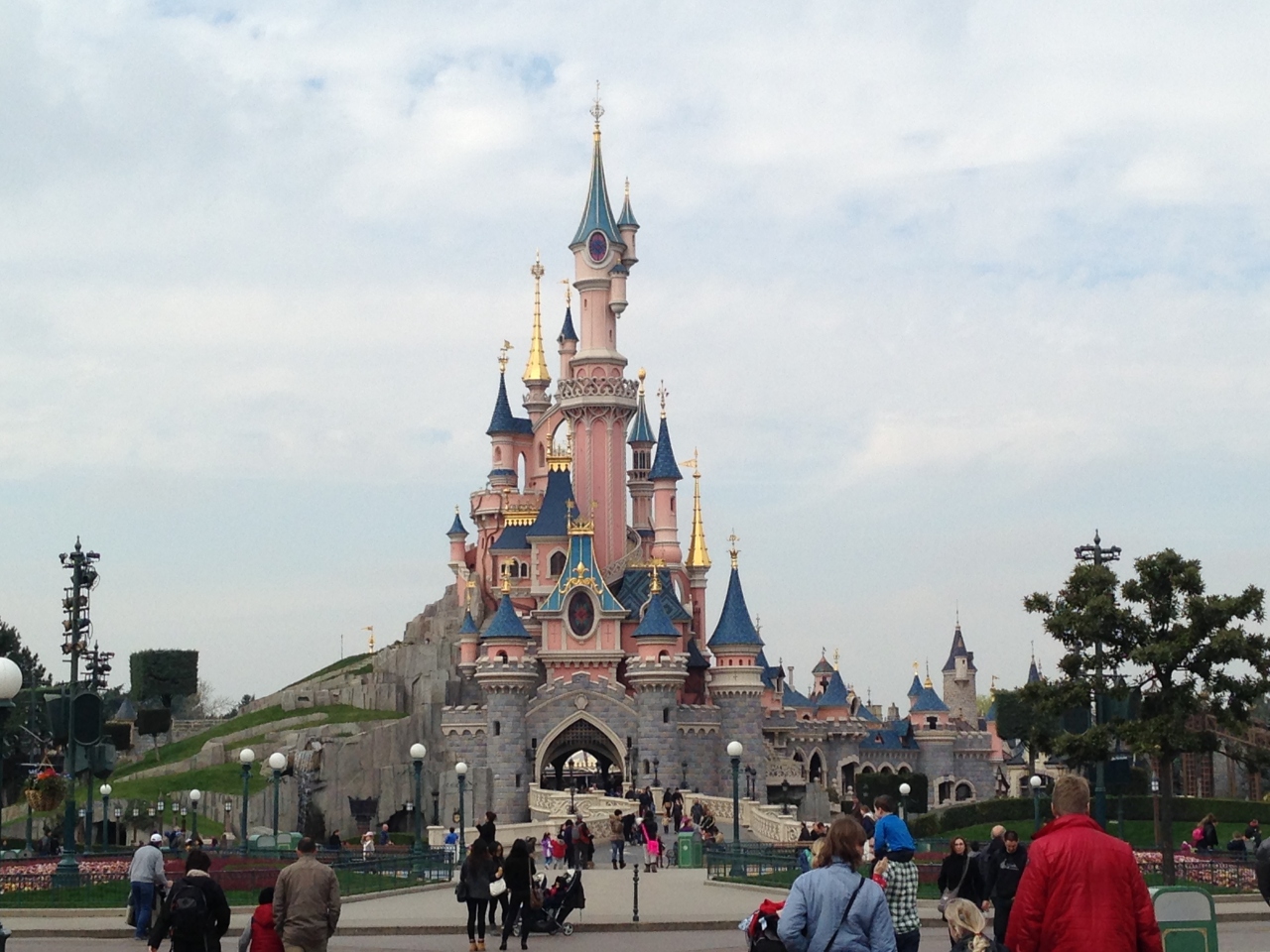 家族で行くローマ パリ よく歩きました その6パリ滞在 ディズニーランドパリへ パリ フランス の旅行記 ブログ By まみおさん フォートラベル