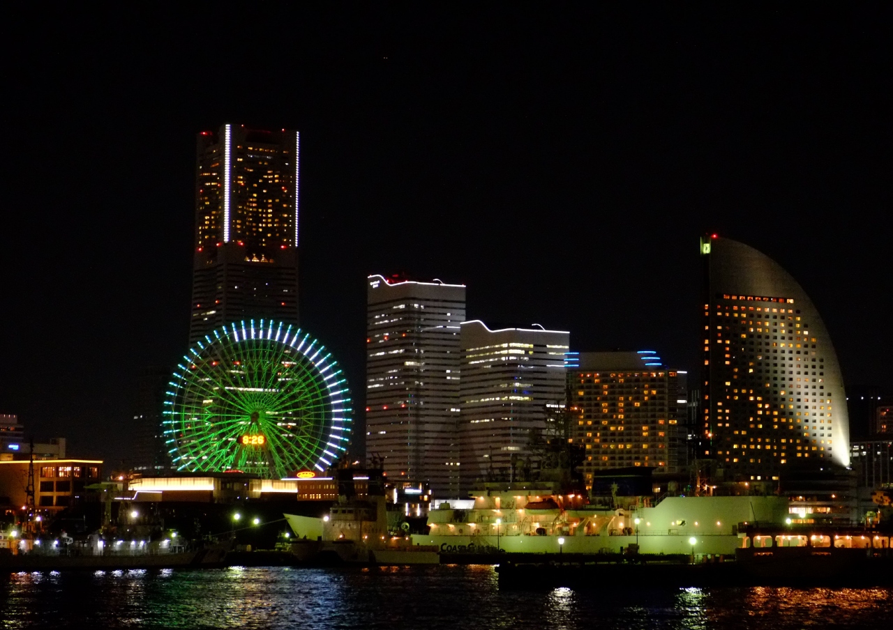 横浜山下公園と工場夜景クルーズ 横浜 神奈川県 の旅行記 ブログ By Imiさん フォートラベル