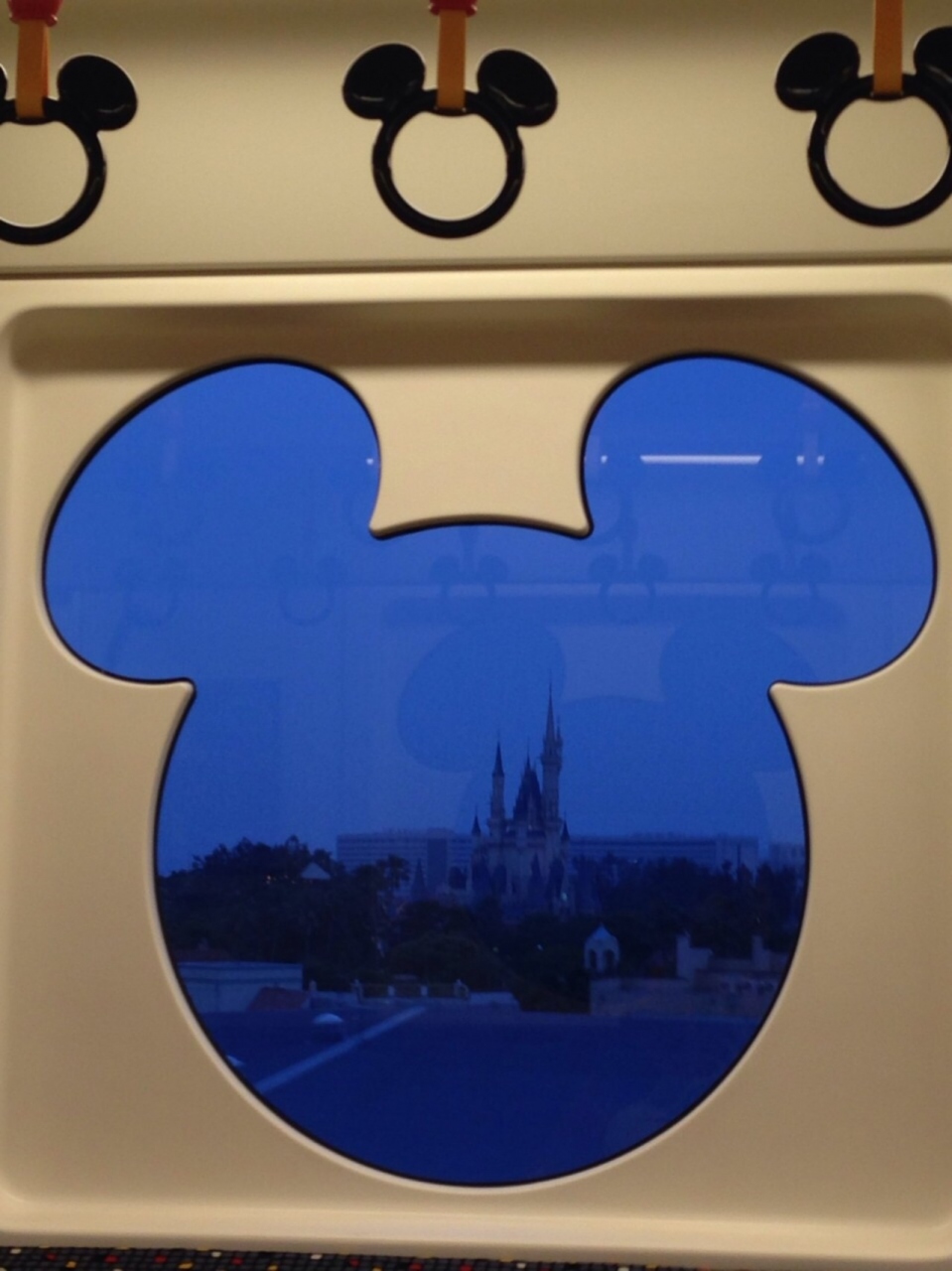 ☆ともだち旅 1泊2日☆ 1日目はディズニーリゾート』東京ディズニー