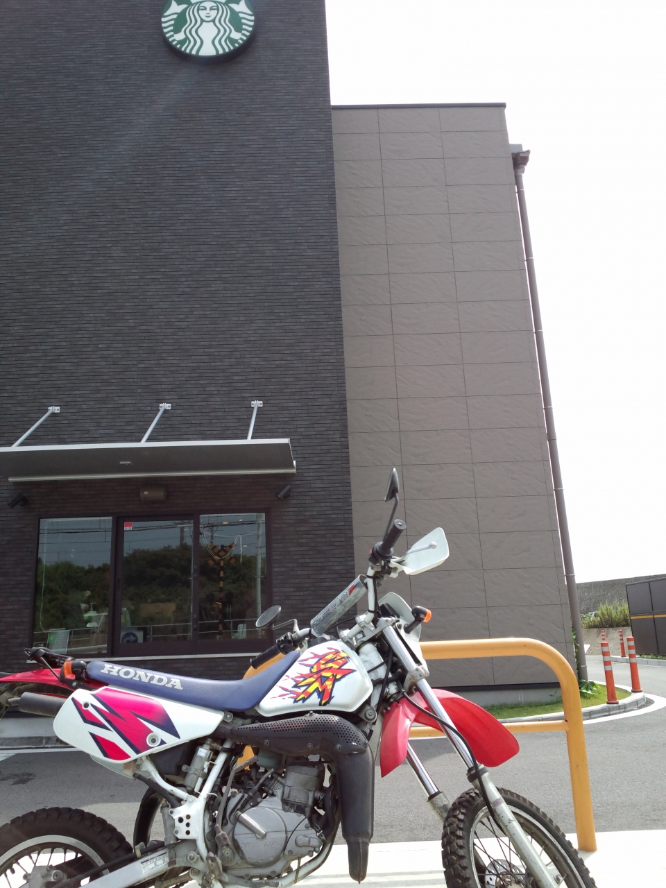 原付でgo 神戸舞子海岸に伝説のカフェレストラン ウェザーリポート の痕跡を捜しに行く 神戸 兵庫県 の旅行記 ブログ By ジェームズ ボンドさん フォートラベル 原付でgo 神戸舞子海岸に伝説のカフェレストラン ウェザーリポート の痕跡を捜しに行く 神戸 兵庫県 の旅行記 ブログ By ジェームズ ボンドさん フォートラベル