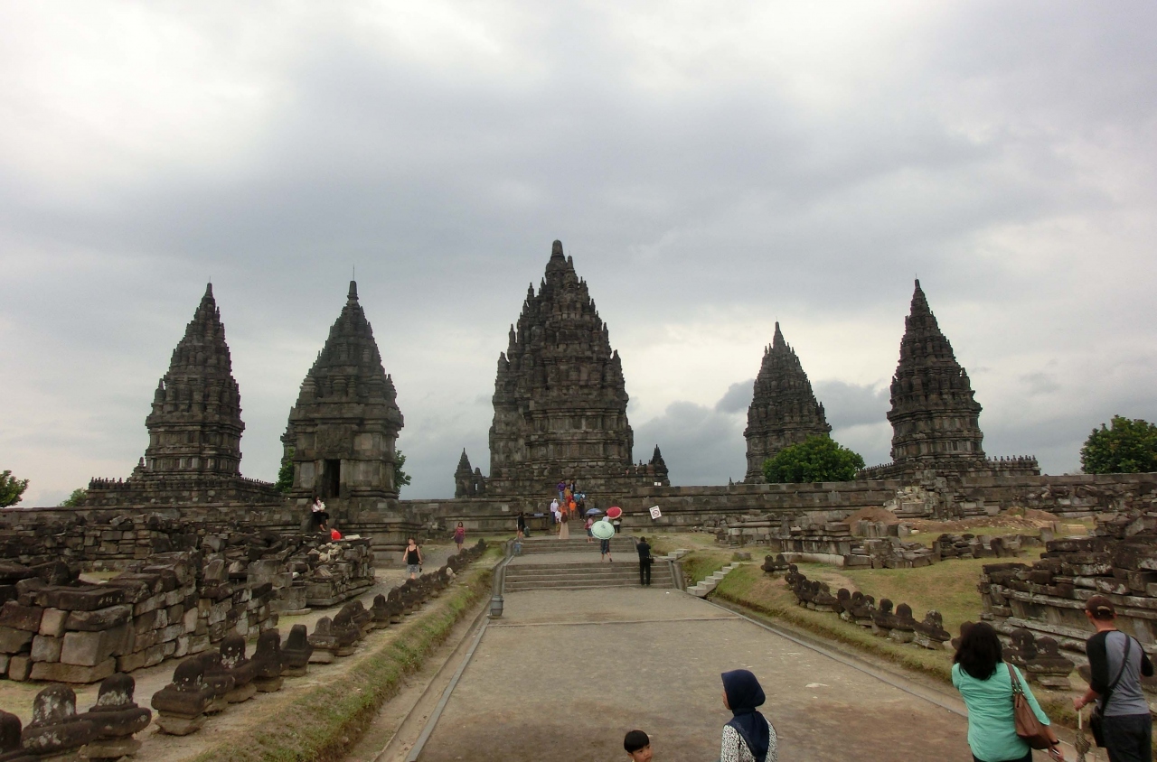 世界遺産とバリの旅 プランパナン寺院群 ジョグジャカルタ インドネシア の旅行記 ブログ By ハートネッツさん フォートラベル