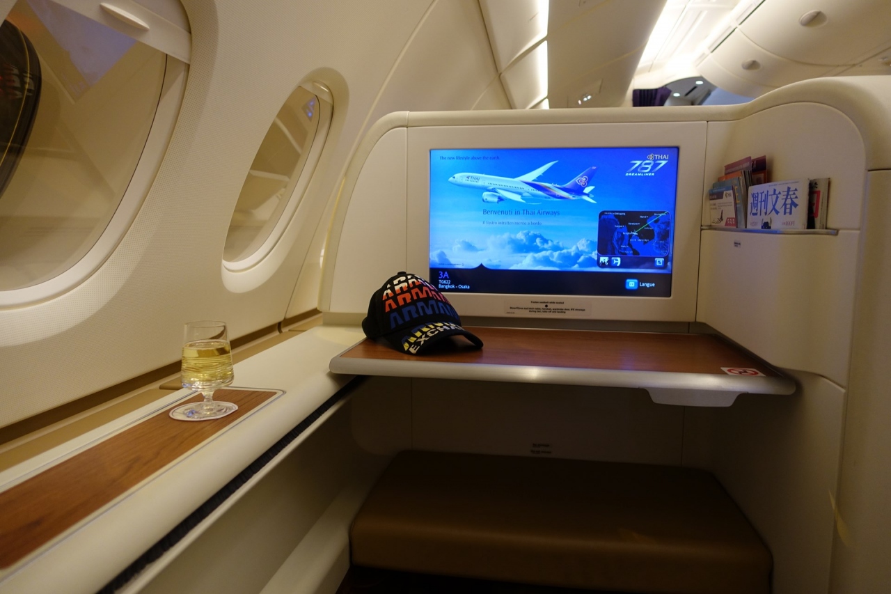 タイ航空 Tg622 A380 ファーストクラス バンコクスワナプーム空港 関西空港 バンコク タイ の旅行記 ブログ By ちんちくりんさん フォートラベル
