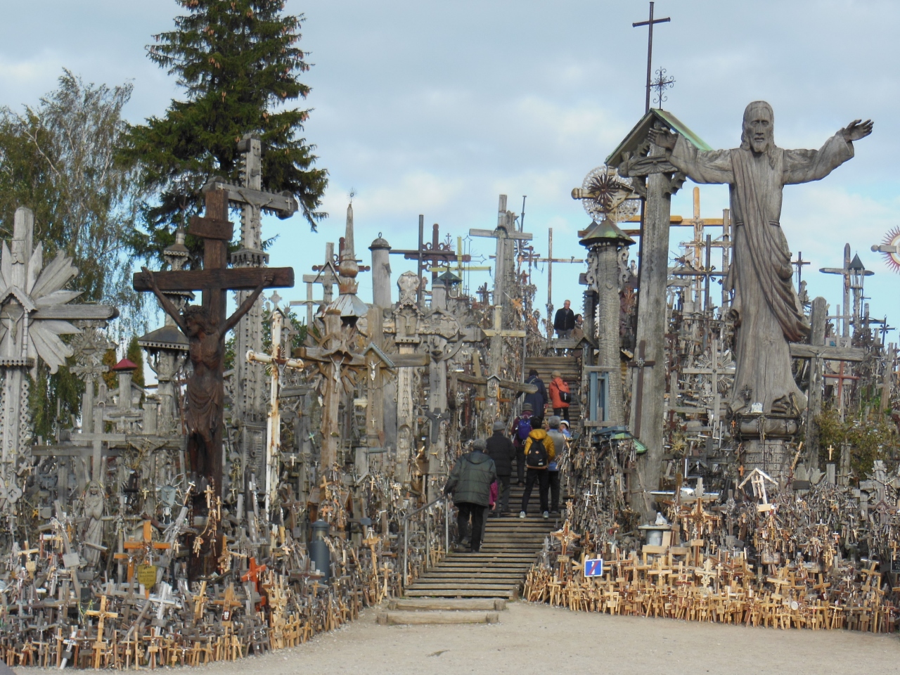 バルト3国5日目2 シャウレイ リトアニア 十字架の丘 その他の都市 リトアニア の旅行記 ブログ By パンダ33さん フォートラベル バルト3国5日目2 シャウレイ リトアニア 十字架の丘 その他の都市 リトアニア の旅行記 ブログ By パンダ33さん フォートラベル