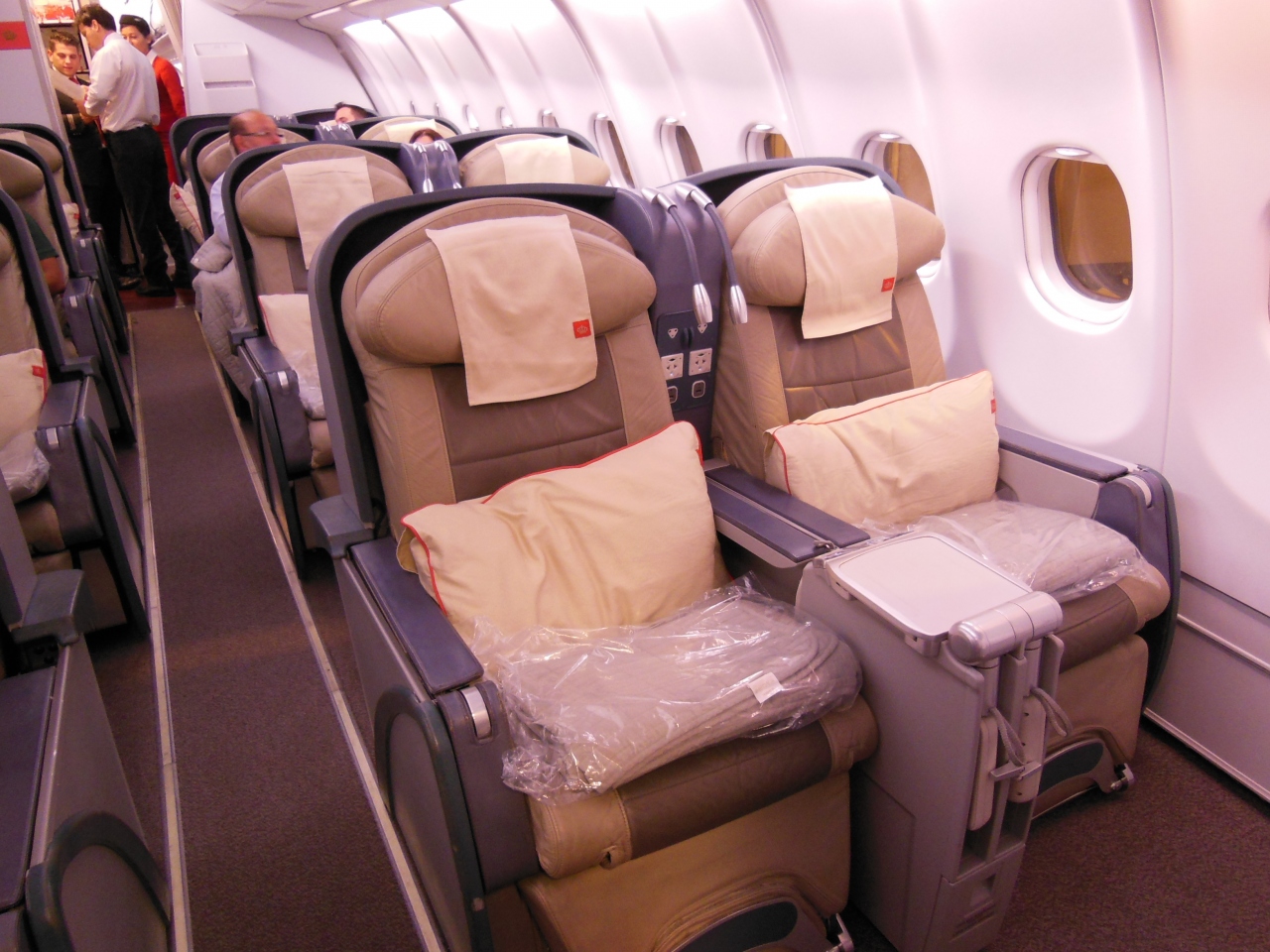 ロイヤルヨルダン航空 バンコク アンマン Rj1便 ファーストクラス アンマン ヨルダン の旅行記 ブログ By 株式会社star21japan総合研究所さん フォートラベル