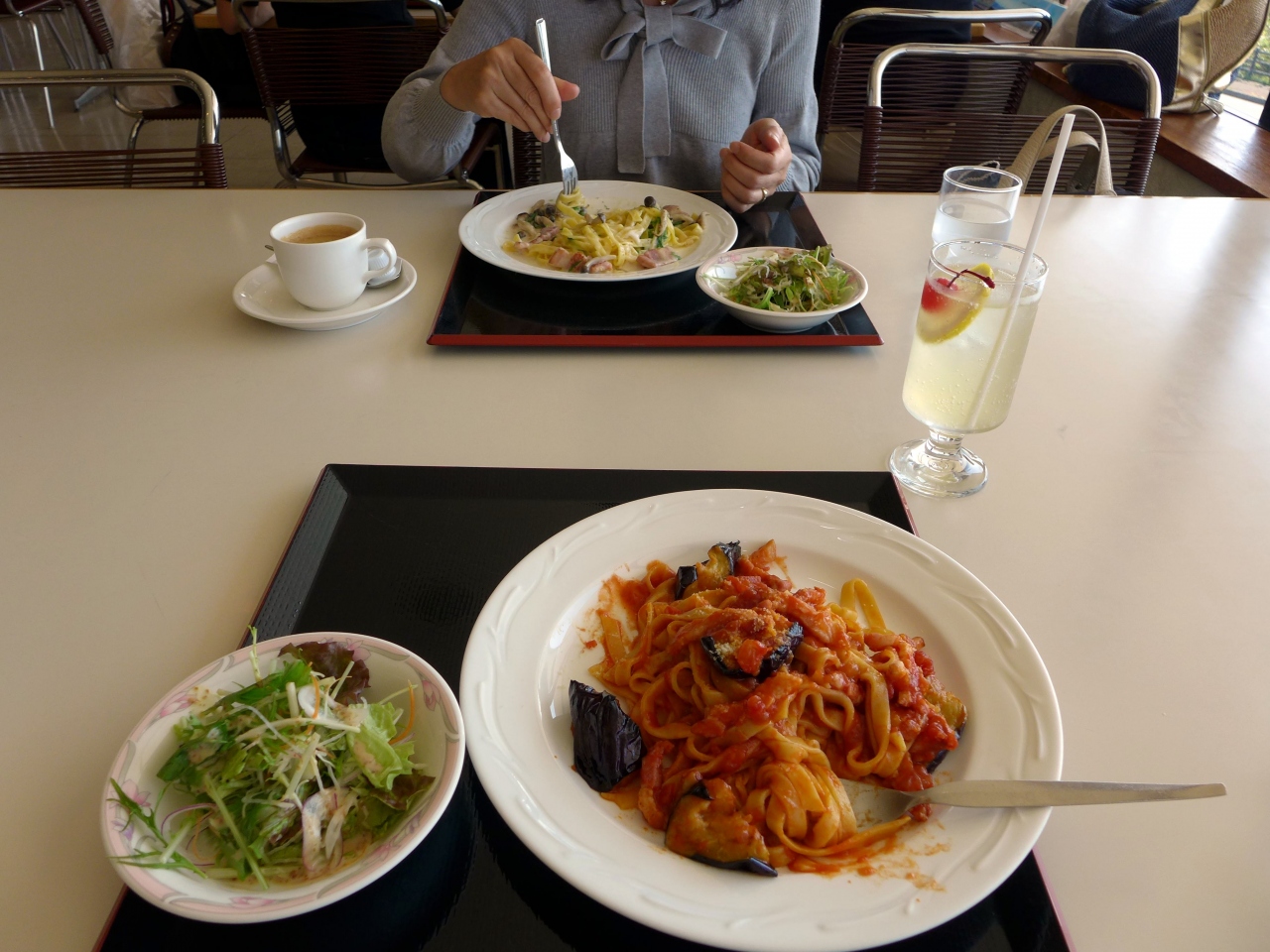 御殿場プレミアムアウトレット 箱根十国峠レストハウス２階レストランの昼食 御殿場 静岡県 の旅行記 ブログ By ミシマさん フォートラベル