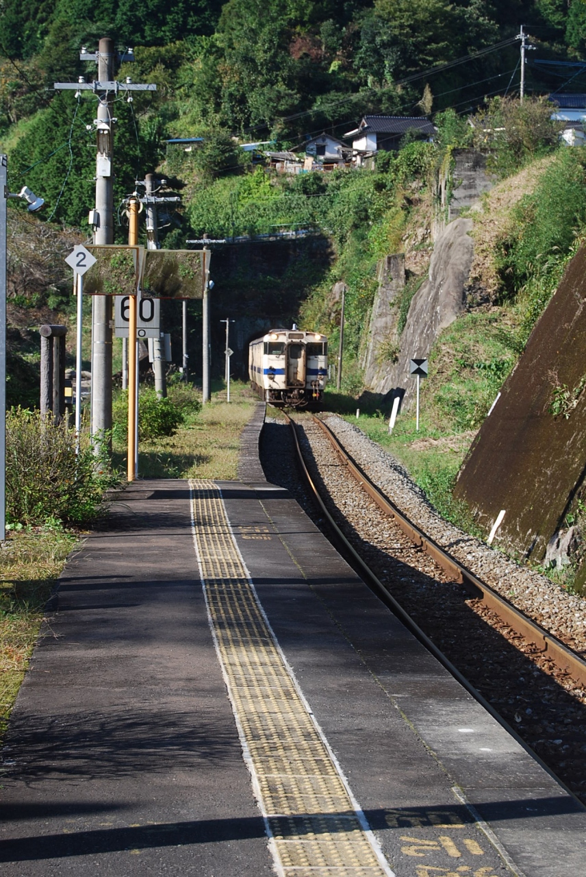 筑前岩屋駅にて日田 彦山線を見る 福岡県の旅行記 ブログ By Tsunetaさん フォートラベル