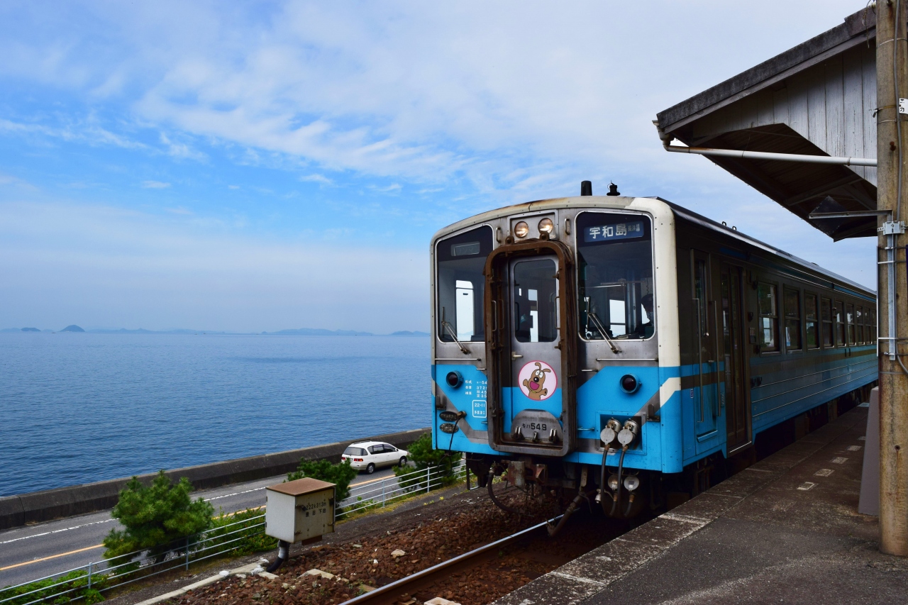 ぶらり愛媛旅 日本一海に近かった駅 下灘駅と蛇口から出るポンジュースを求め 伊予 砥部 愛媛県 の旅行記 ブログ By しぃさん フォートラベル