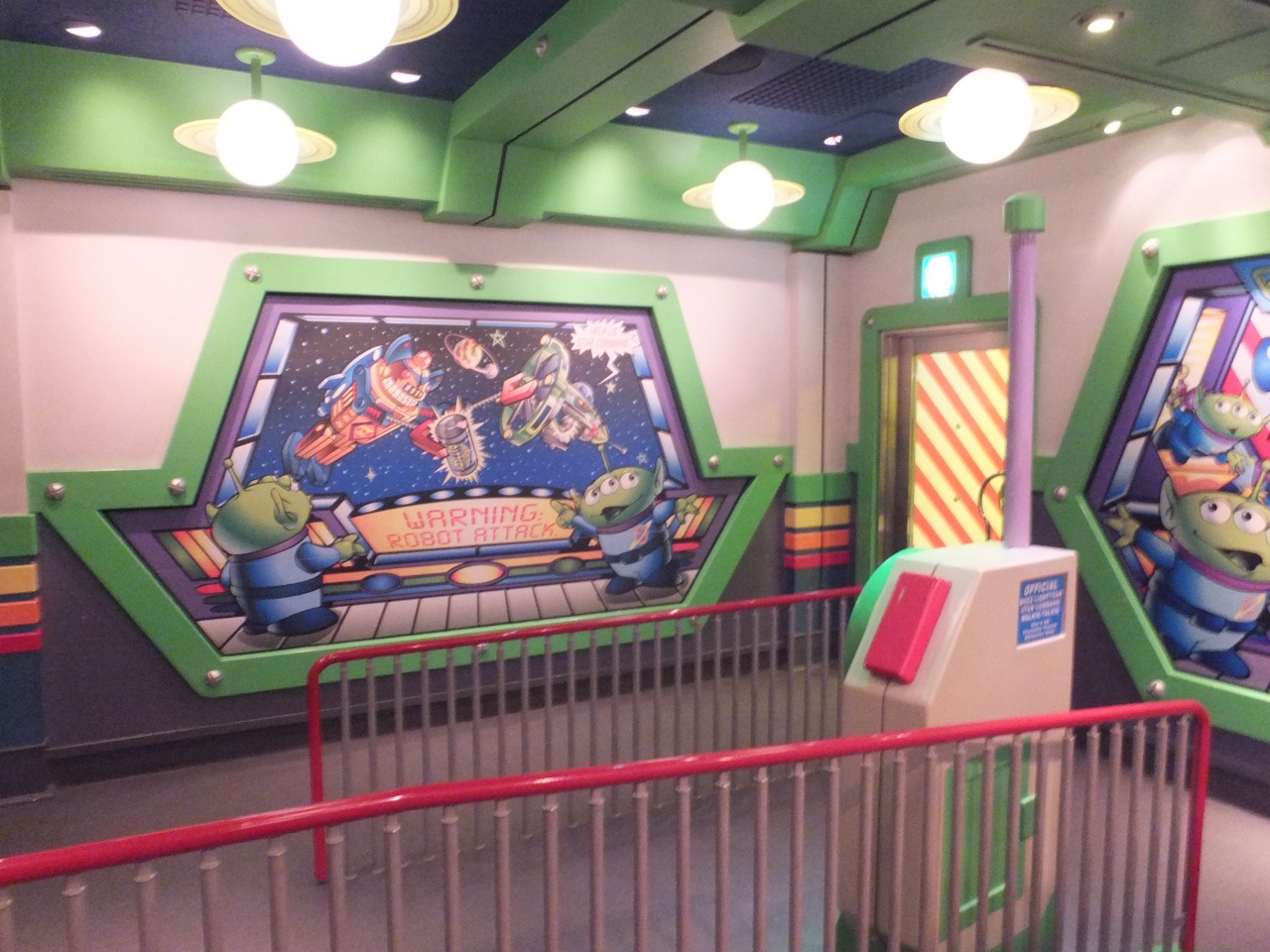 Happy Halloween In Tdr Tdl バズ ライトイヤーのアストロブラスター 編 東京ディズニーリゾート 千葉県 の旅行記 ブログ By げっぴーさん フォートラベル