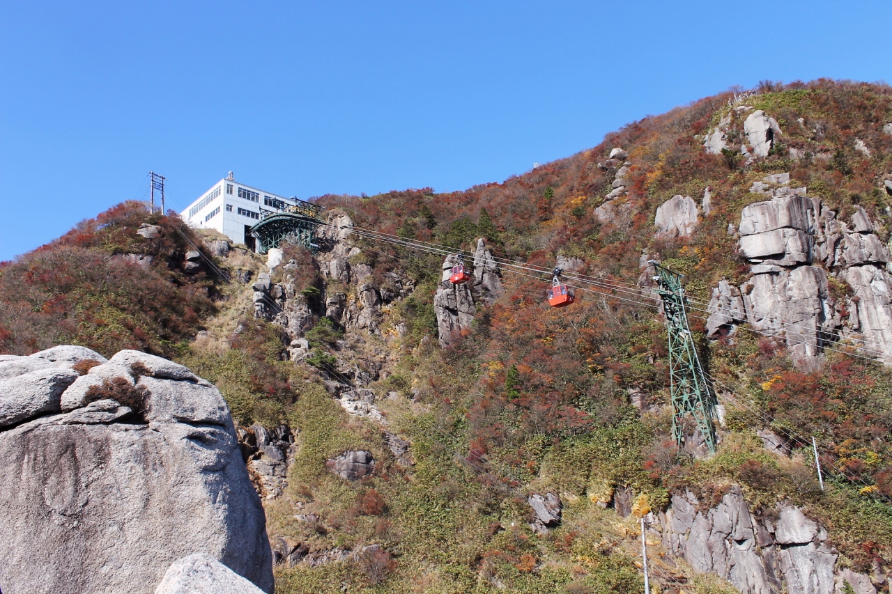 鈴鹿の山 御在所岳 (1,212m) ・ 国見岳 (1,175.2m)