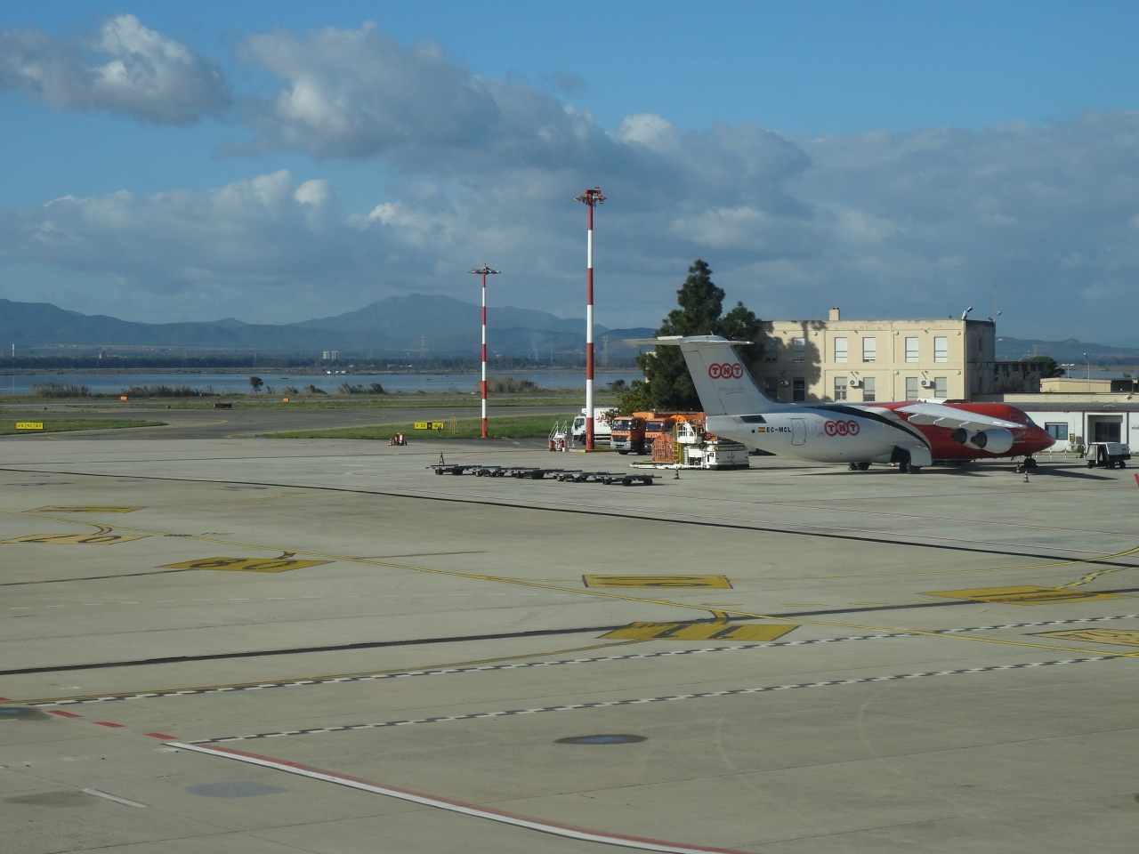 サルデーニャ島 7 カリアリ空港 帰国 サルデーニャ島 イタリア の旅行記 ブログ By じんざえもんさん フォートラベル サルデーニャ島 7 カリアリ空港 帰国 サルデーニャ島 イタリア の旅行記 ブログ By じんざえもんさん フォートラベル
