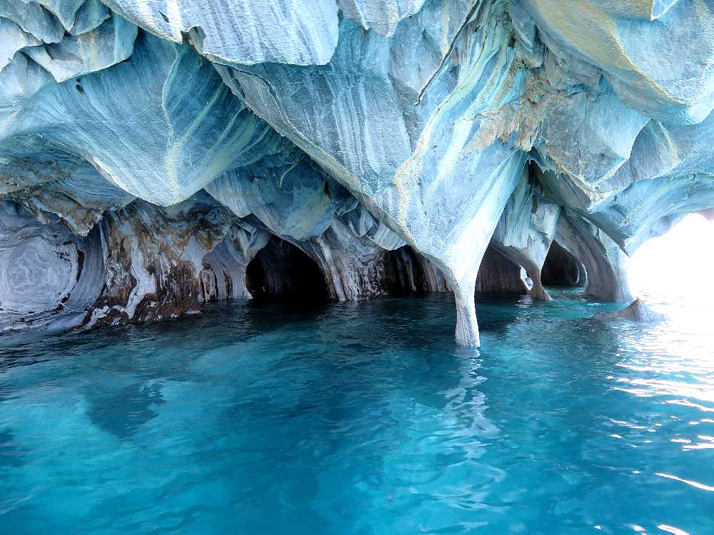 『団塊夫婦の世界一周絶景の旅・2014年ー（7）アウストラル街道ドライブ1・期待通りの素晴らしさ・マーブルケーブ』プエルト・モン(チリ)の旅行