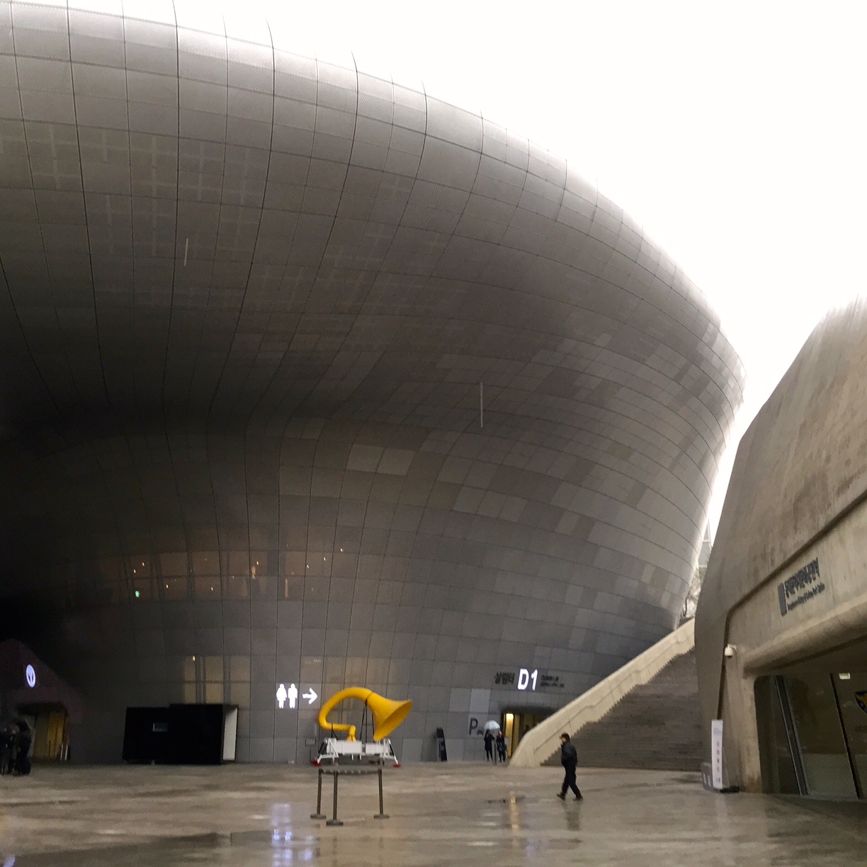 今 ソウル行くならここでしょ ザハ ハディドの超絶モダン建築 ソウル 韓国 の旅行記 ブログ By アイアムokさん フォートラベル