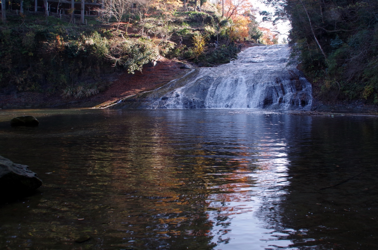 関東地方最後の紅葉 養老渓谷 千葉県 の旅行記 ブログ By ゴンサレスさん フォートラベル