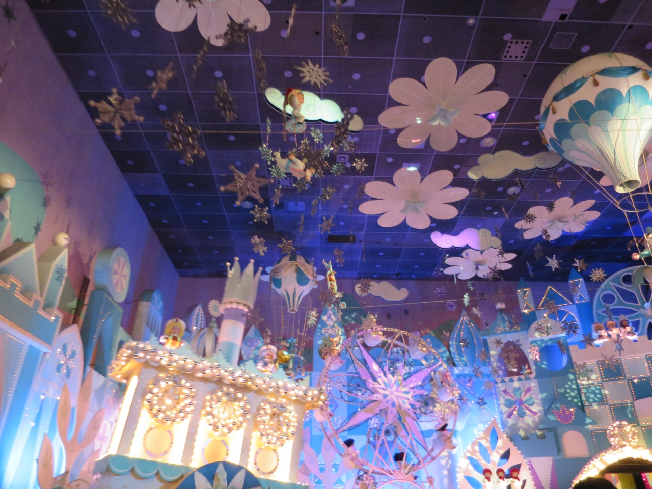 クリスマスのディズニーへ ランド+アンバサダー+シーの旅』東京