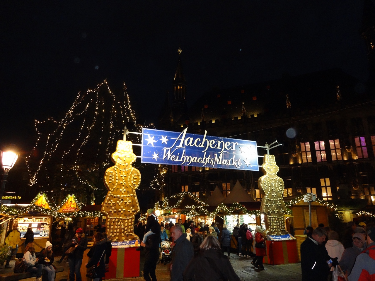 今年もクリスマスマーケットはベルギー ドイツへ リエージュからアーヘン ファンケンブルク ブリュッセル ベルギー の旅行記 ブログ By A Kamoさん フォートラベル