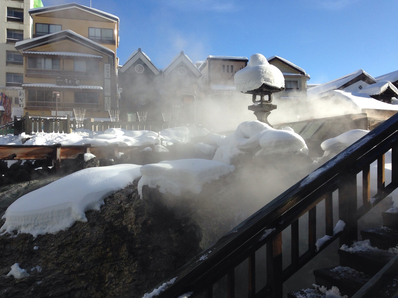 雪景色の草津温泉 家族と過ごすクリスマス１泊２日の旅 湯畑 ホテル 編 草津温泉 群馬県 の旅行記 ブログ By Tomo Papaさん フォートラベル