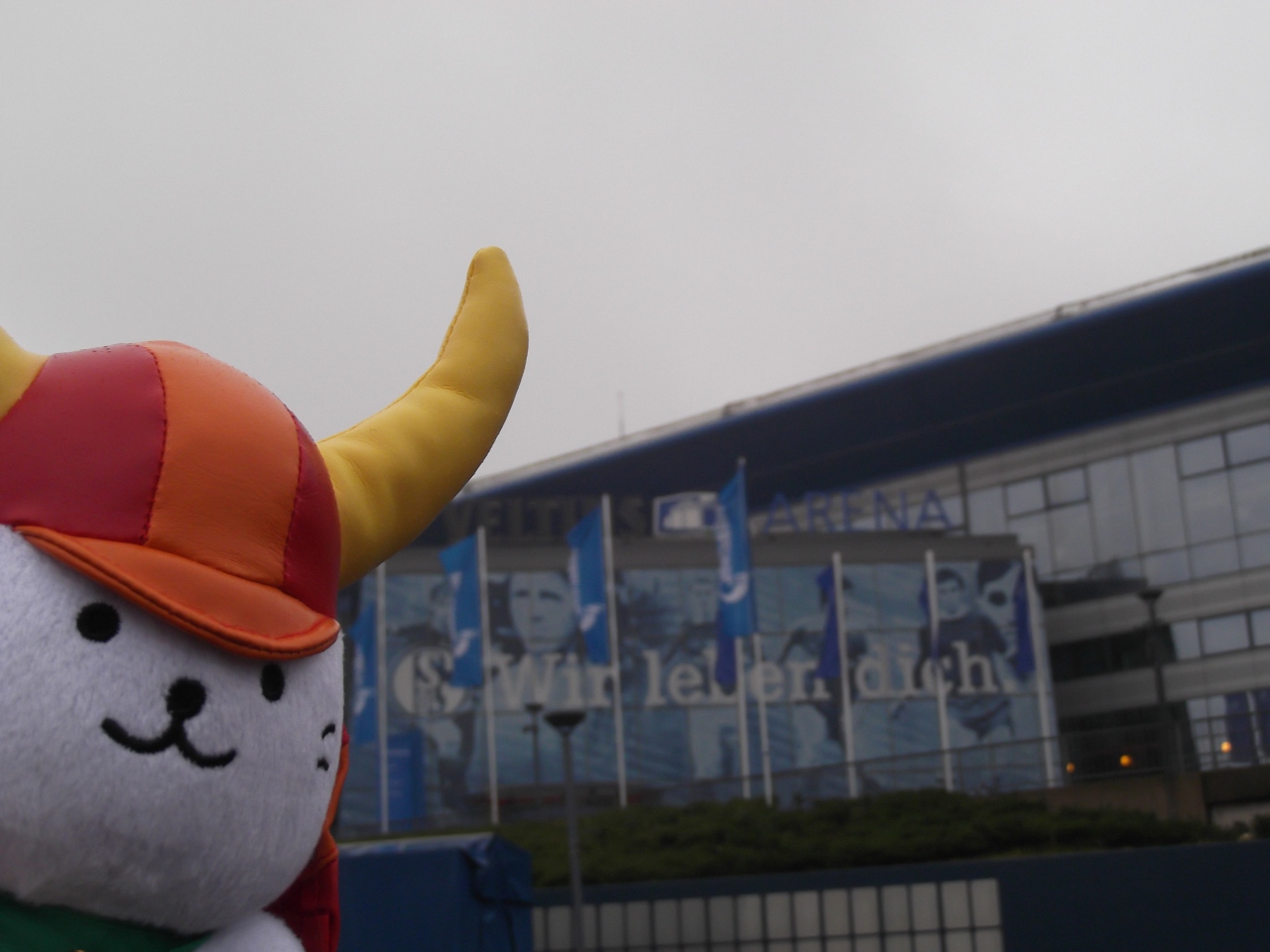 14ブンデスリーガ 思いつきで04シャルケ 内田 のスタジアムに急遽行ってみた デュッセルドルフ ドイツ の旅行記 ブログ By もっちさん フォートラベル 14ブンデスリーガ 思いつきで04シャルケ 内田 のスタジアムに急遽行ってみた デュッセルドルフ ドイツ の旅行記 ブログ By もっちさん フォートラベル