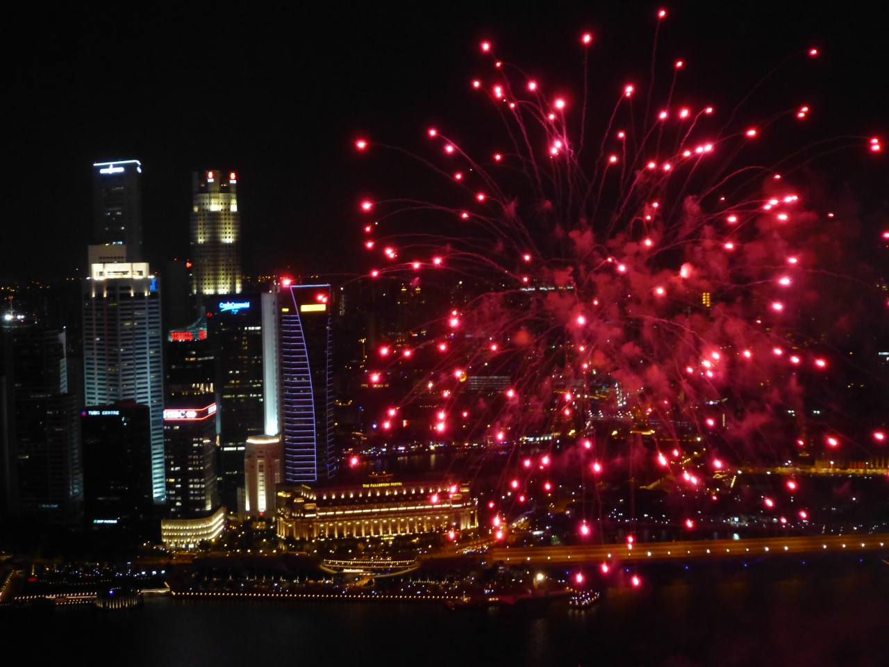 シンガポール独立記念日の花火とｕｓｓ 西オーストラリアドライブ シンガポール その５ シンガポール シンガポール の旅行記 ブログ By Nonyamaさん フォートラベル