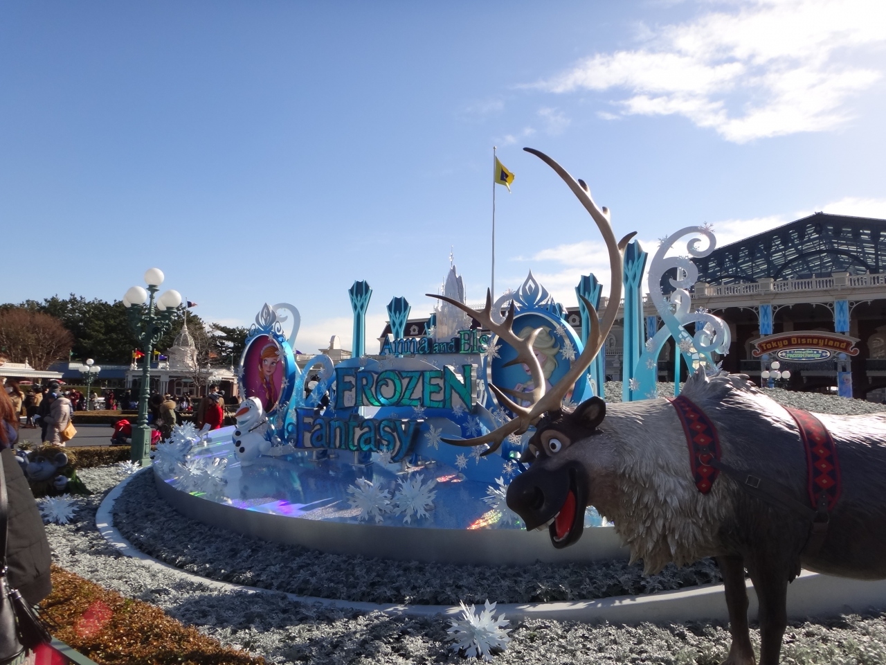 真冬の水曜日なのに混みこみのディズニーランド三世代 東京ディズニーリゾート 千葉県 の旅行記 ブログ By 明夢さん フォートラベル
