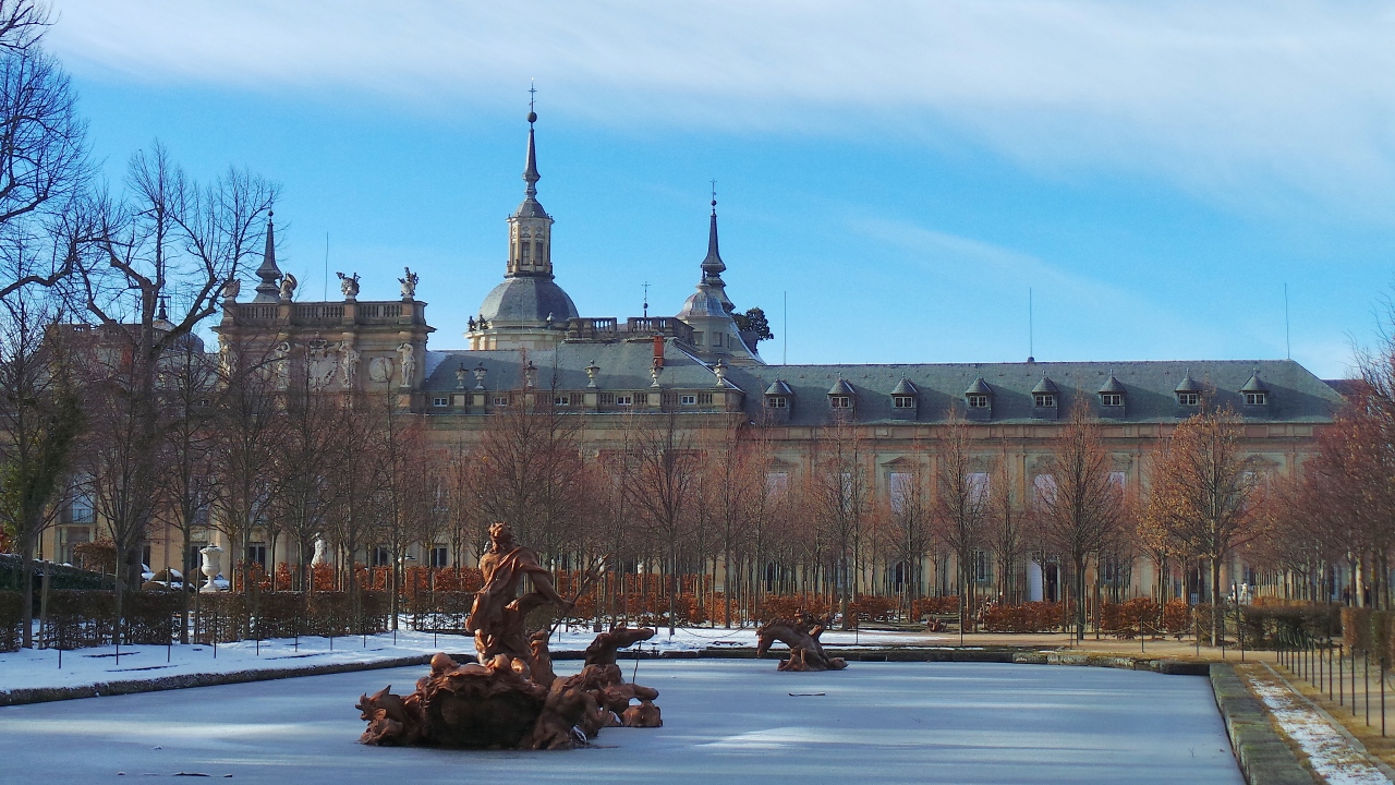 ラ グランハ宮殿 Palacio Real De La Granja De San Ildefonso セゴビア スペイン の旅行記 ブログ By Milfloresさん フォートラベル