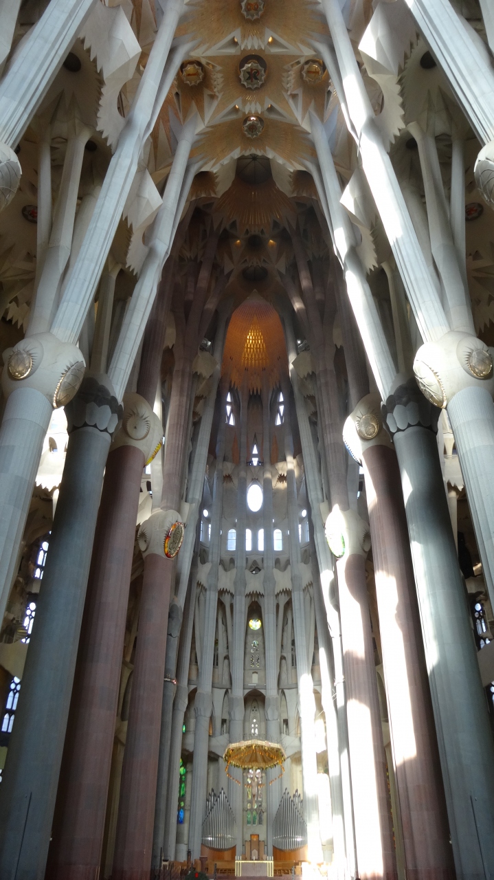 アントニオ ガウディの墓 バルセロナ スペイン の旅行記 ブログ By 川上さん フォートラベル