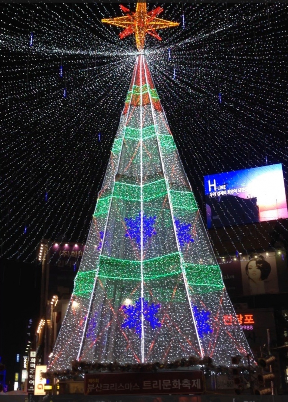 クリスマスツリーといえば 釜山 韓国 の旅行記 ブログ By Nanitaさん フォートラベル