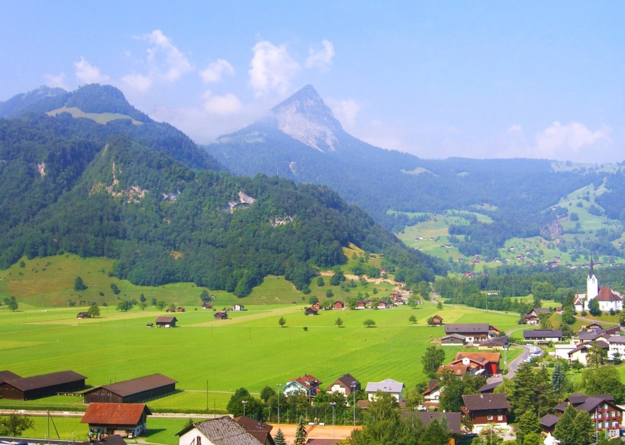 夏のスイスへ ハイキングとパノラマ列車の旅 1 旅の始まりはルツェルンから まずはゴールデンパスに乗る ゴールデンパス周辺 スイス の旅行記 ブログ By ショコラさん フォートラベル 夏のスイスへ ハイキングとパノラマ列車の旅 1 旅の始まりはルツェルンから まずはゴールデンパスに乗る ゴールデンパス周辺 スイス の旅行記 ブログ By ショコラさん フォートラベル