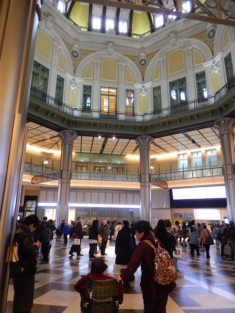 東京駅丸の内側駅舎付近の風景 丸の内 大手町 八重洲 東京 の旅行記 ブログ By Tsunetaさん フォートラベル