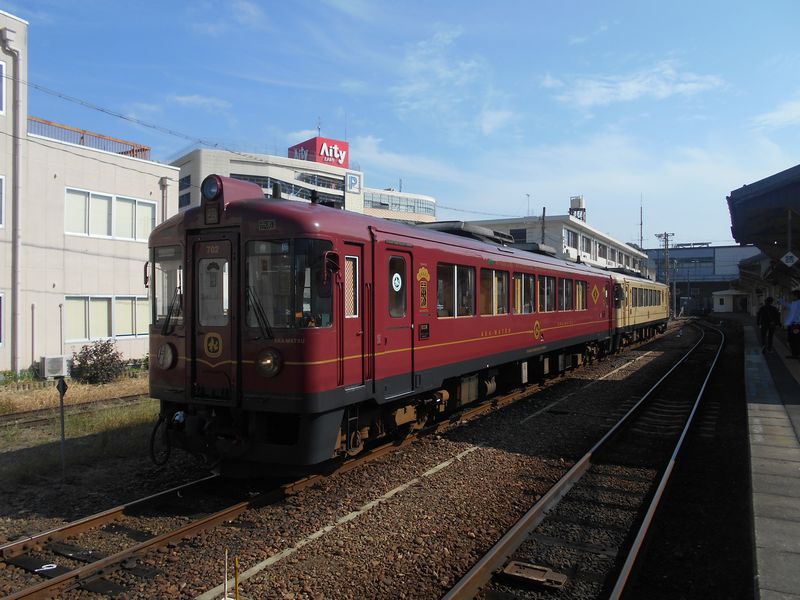 楽しい乗り物に乗ろう! 北近畿タンゴ鉄道(京都丹後鉄道) 「丹後あかまつ号」 ~京都&兵庫~