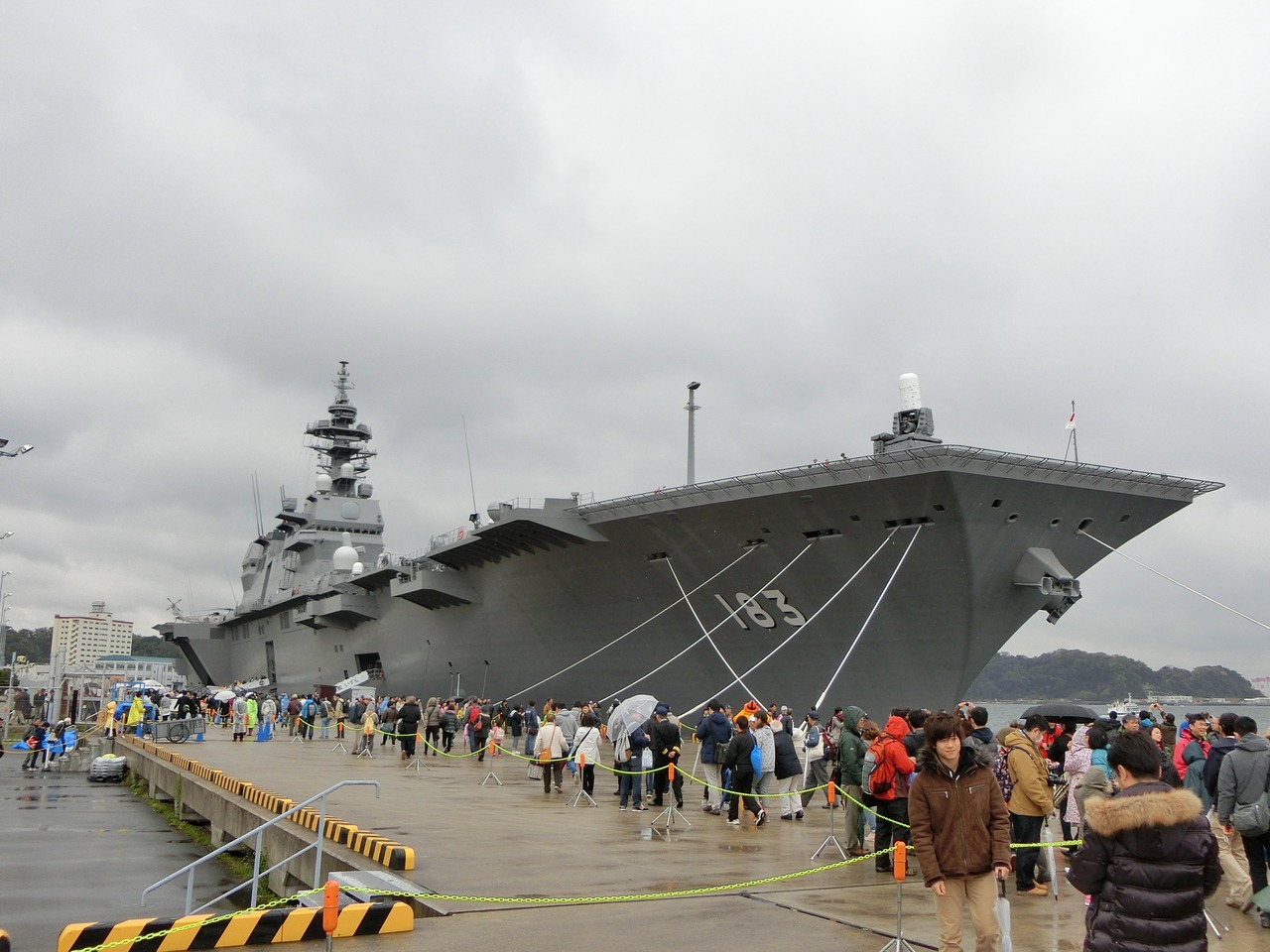 護衛艦いずも特別公開のために急きょ横須賀へ 横須賀 神奈川県 の旅行記 ブログ By 食い倒れさん フォートラベル 護衛艦いずも特別公開のために急きょ横須賀へ 横須賀 神奈川県 の旅行記 ブログ By 食い倒れさん フォートラベル