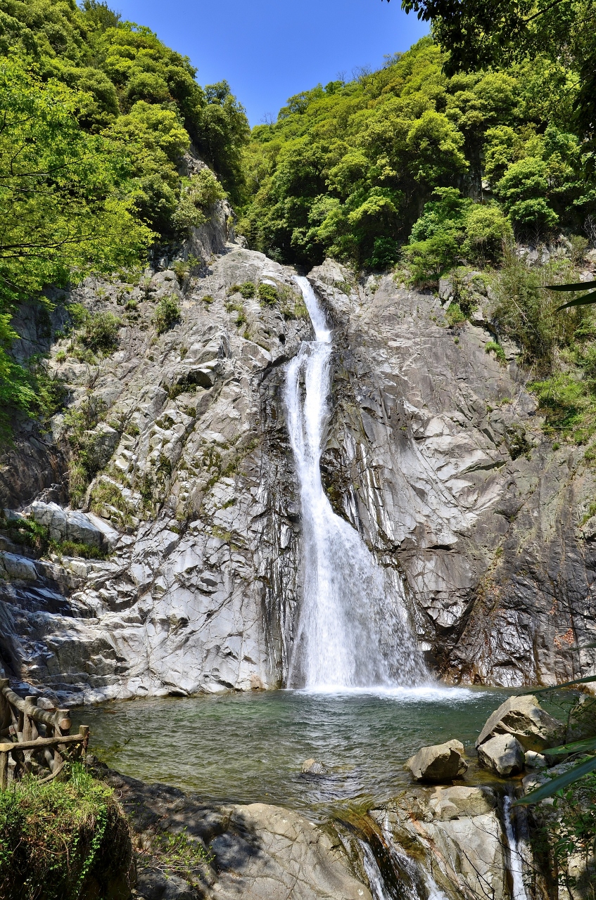 青嵐薫風 神戸逍遥 布引の滝 神戸 兵庫県 の旅行記 ブログ By Montsaintmichelさん フォートラベル