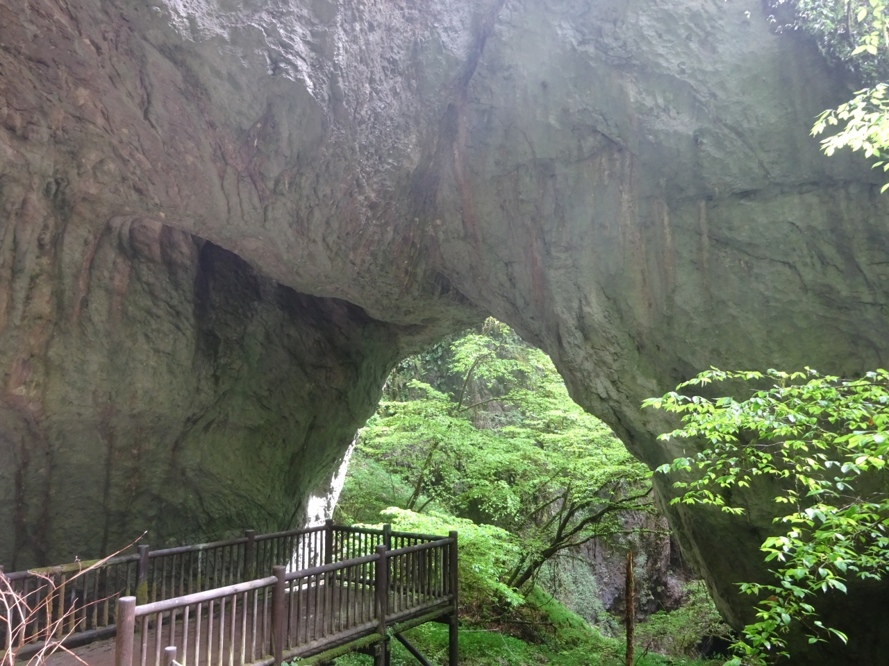 井倉洞周辺 羅生門 絹掛の滝 新見 岡山県 の旅行記 ブログ By Fukintaさん フォートラベル