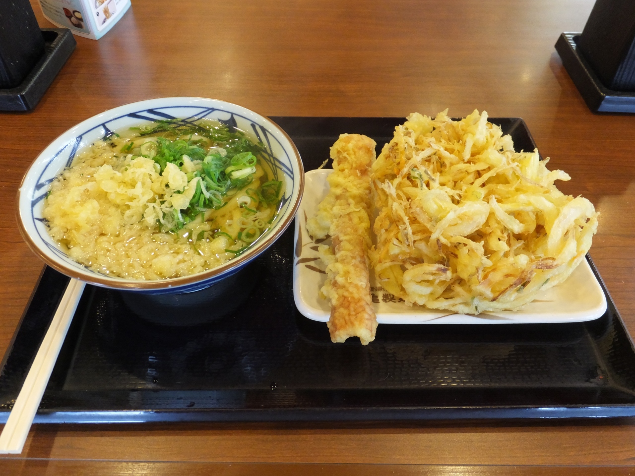 麺 ランチ 製 丸亀 【歓喜】丸亀製麺の期間限定「丸亀ランチセット」が思った通り最強すぎた！ ワンコインでこのコスパは激熱ッッ!!